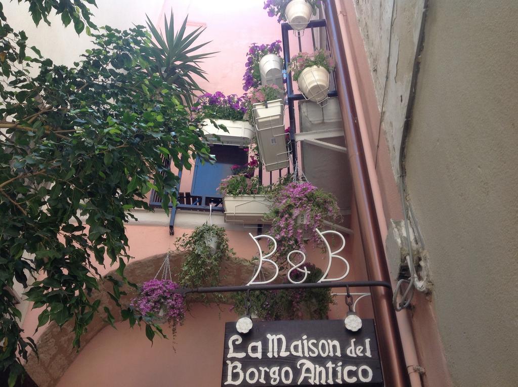 B&B La Maison Del Borgo Antico Bari Rom bilde